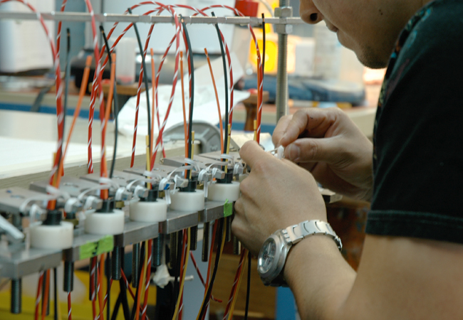 Electromechanical Assemblies: Hermetic Sealed for Pressure & Vacuum